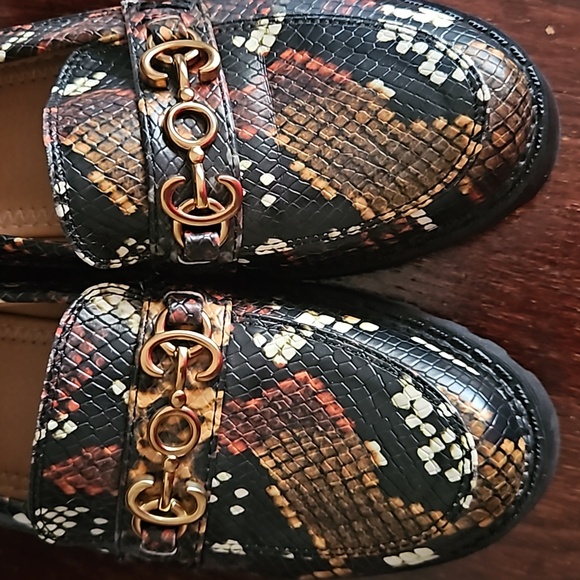 Circus NY Deana Lug Sole Loafers - Picture 7 of 9